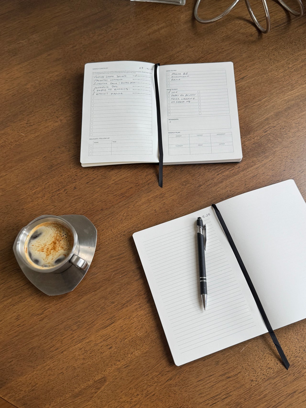 Desk Essential Duo